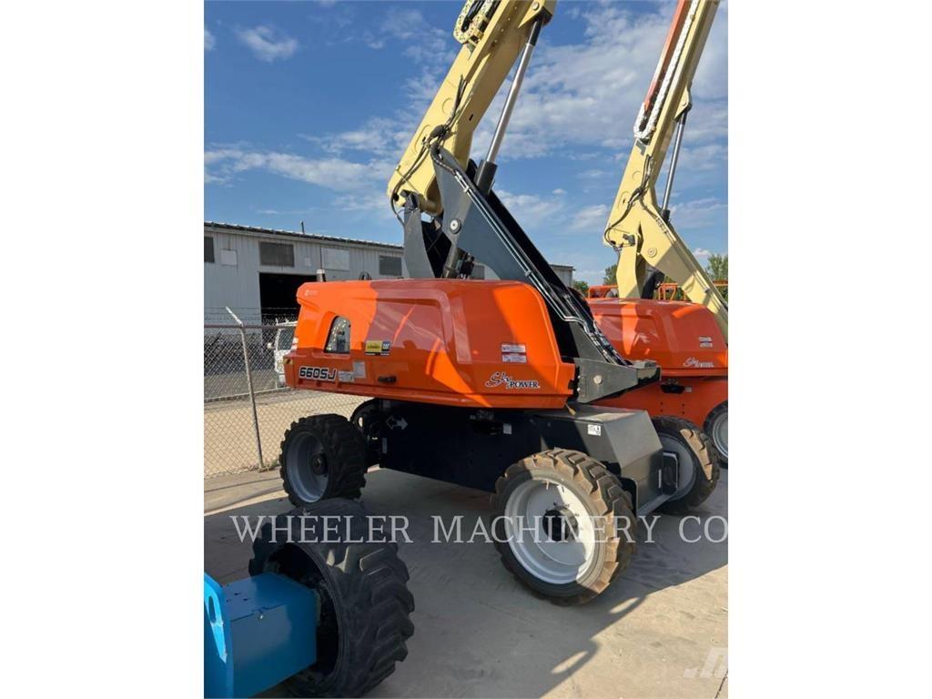 JLG 660SJ SP Alkūniniai keltuvai