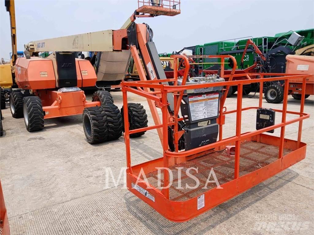 JLG 800 AJ Alkūniniai keltuvai