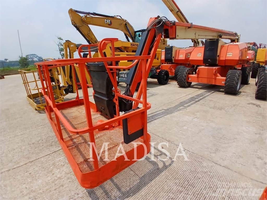 JLG 800AJ Alkūniniai keltuvai