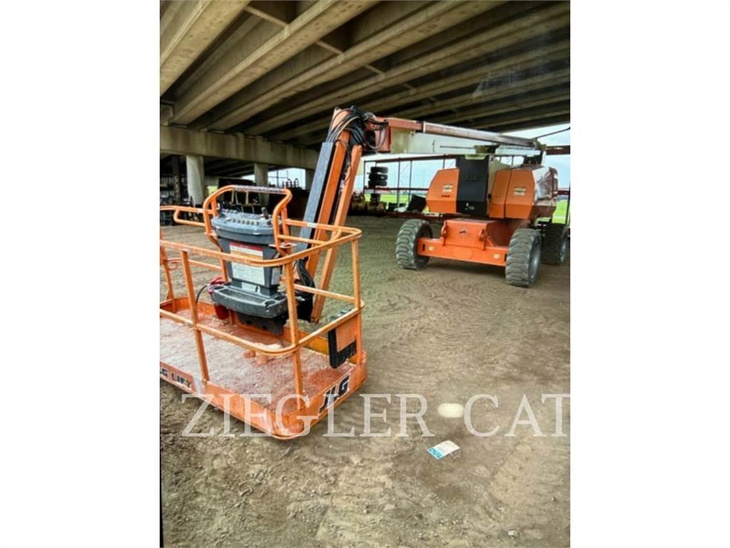 JLG 800AJ Alkūniniai keltuvai