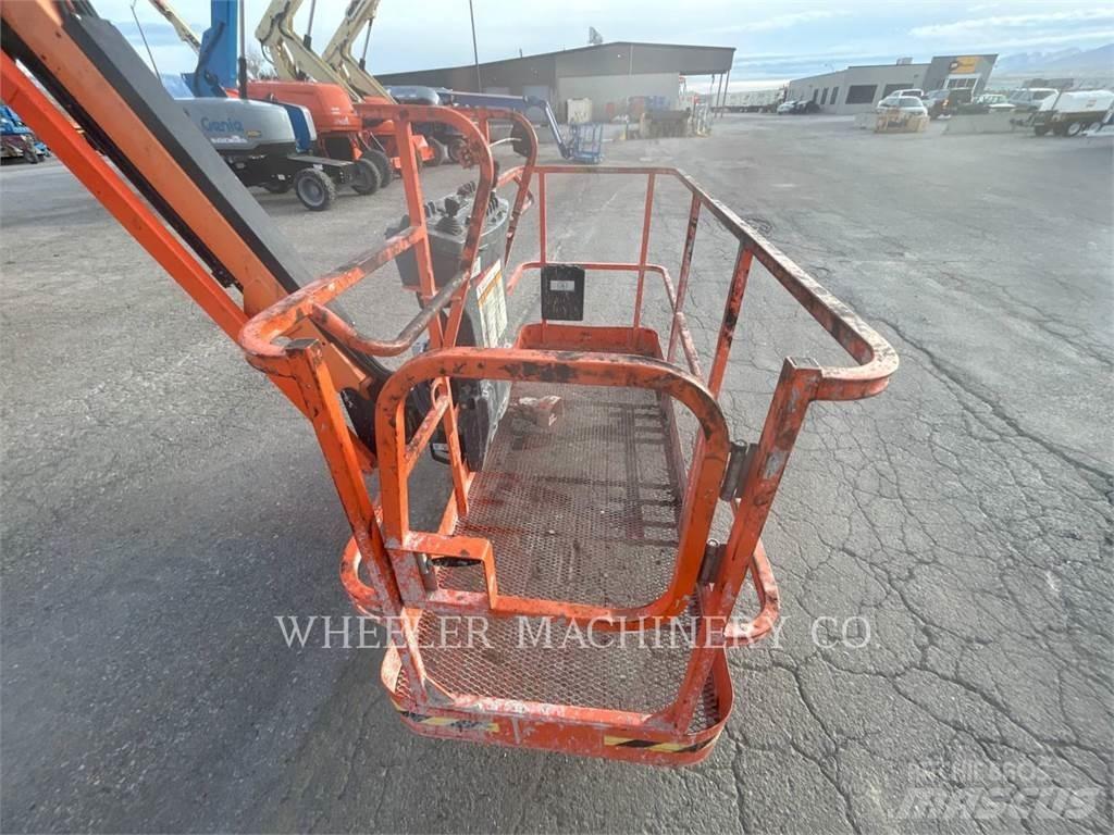JLG 800AJ SP Alkūniniai keltuvai