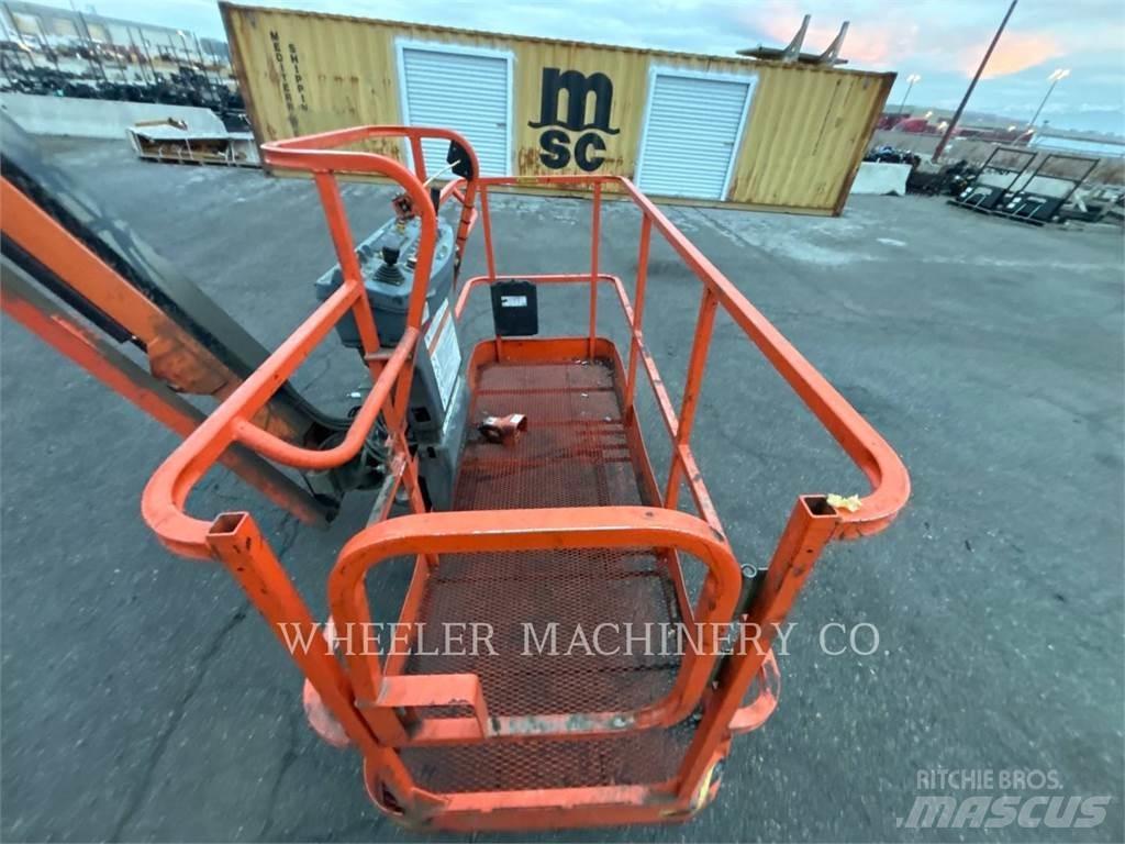 JLG 860SJ Alkūniniai keltuvai