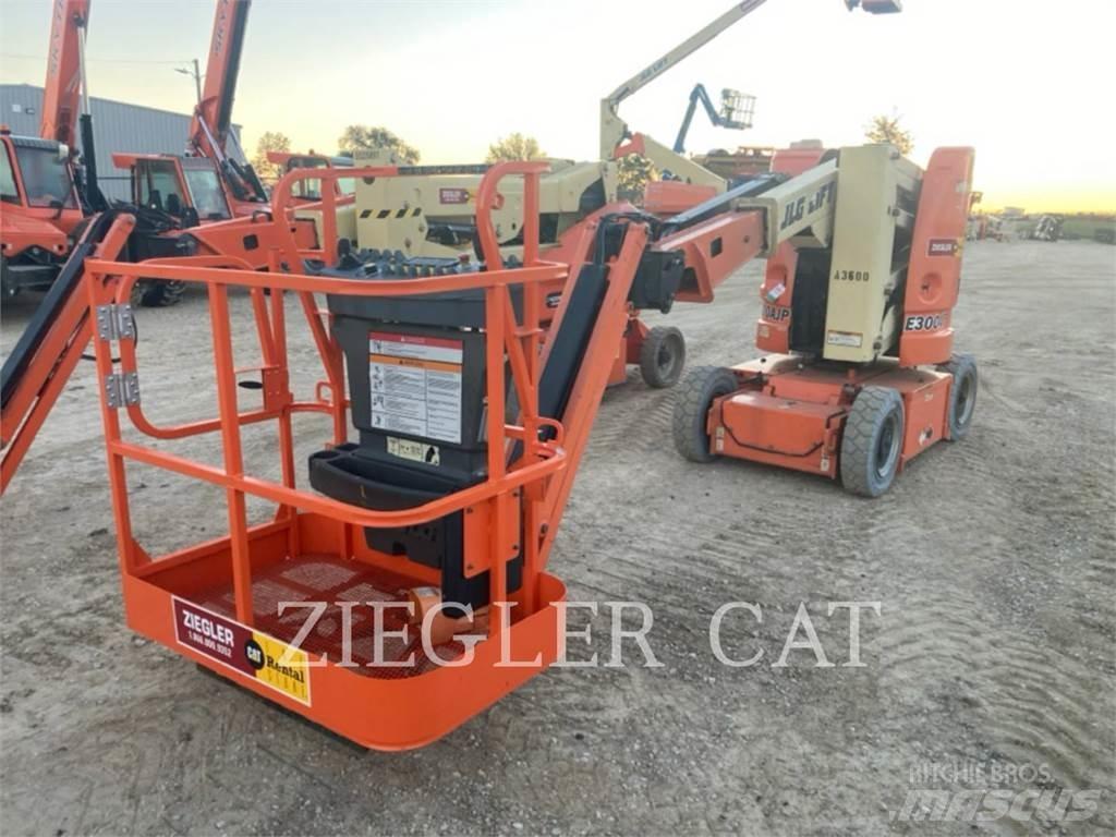 JLG E300AJP Alkūniniai keltuvai