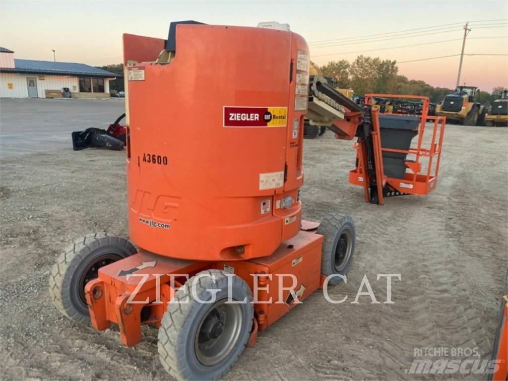 JLG E300AJP Alkūniniai keltuvai