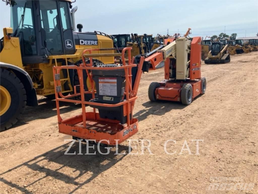 JLG E300AJP Alkūniniai keltuvai