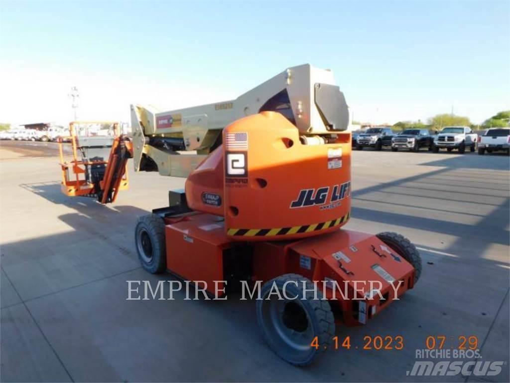 JLG E400AJPN Alkūniniai keltuvai