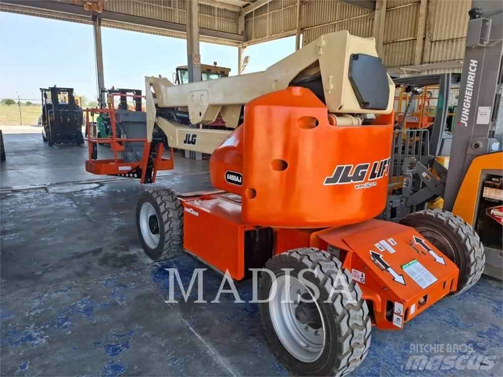JLG E450AJ Alkūniniai keltuvai