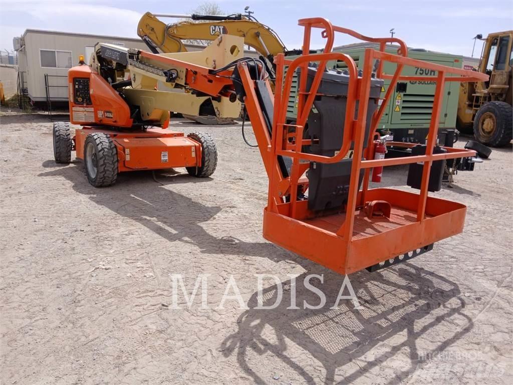 JLG E450AJ Alkūniniai keltuvai