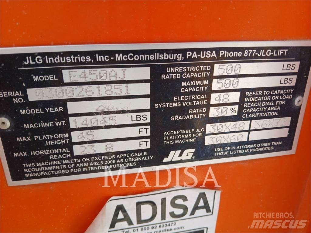 JLG E450AJ Alkūniniai keltuvai