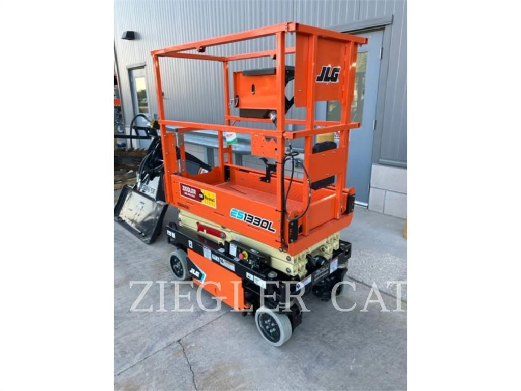 JLG ES1330L Žirkliniai keltuvai