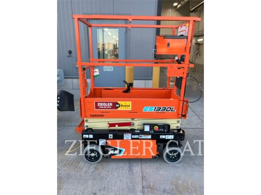 JLG ES1330L Žirkliniai keltuvai