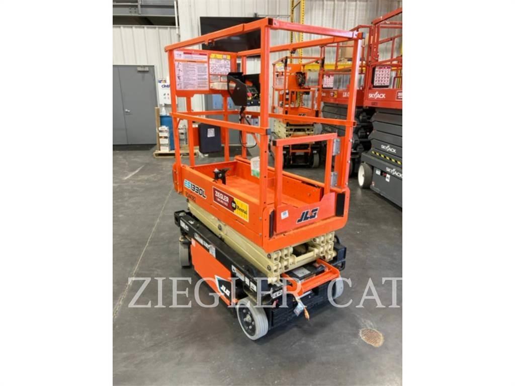 JLG ES1330L Žirkliniai keltuvai