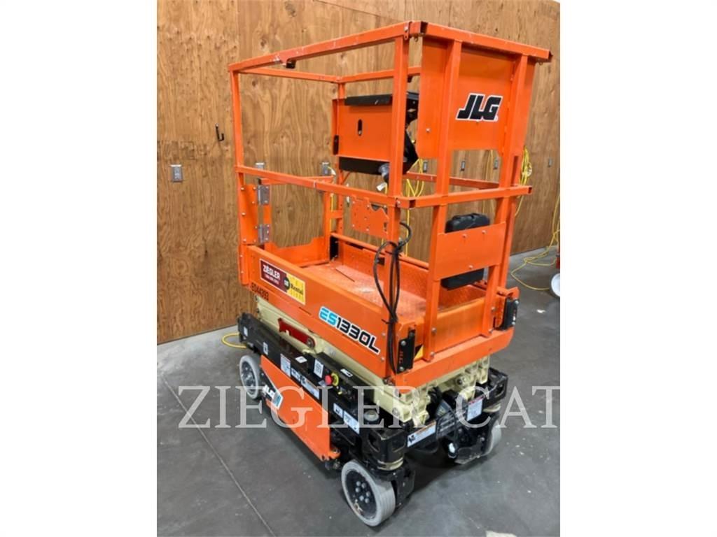 JLG ES1330L Žirkliniai keltuvai
