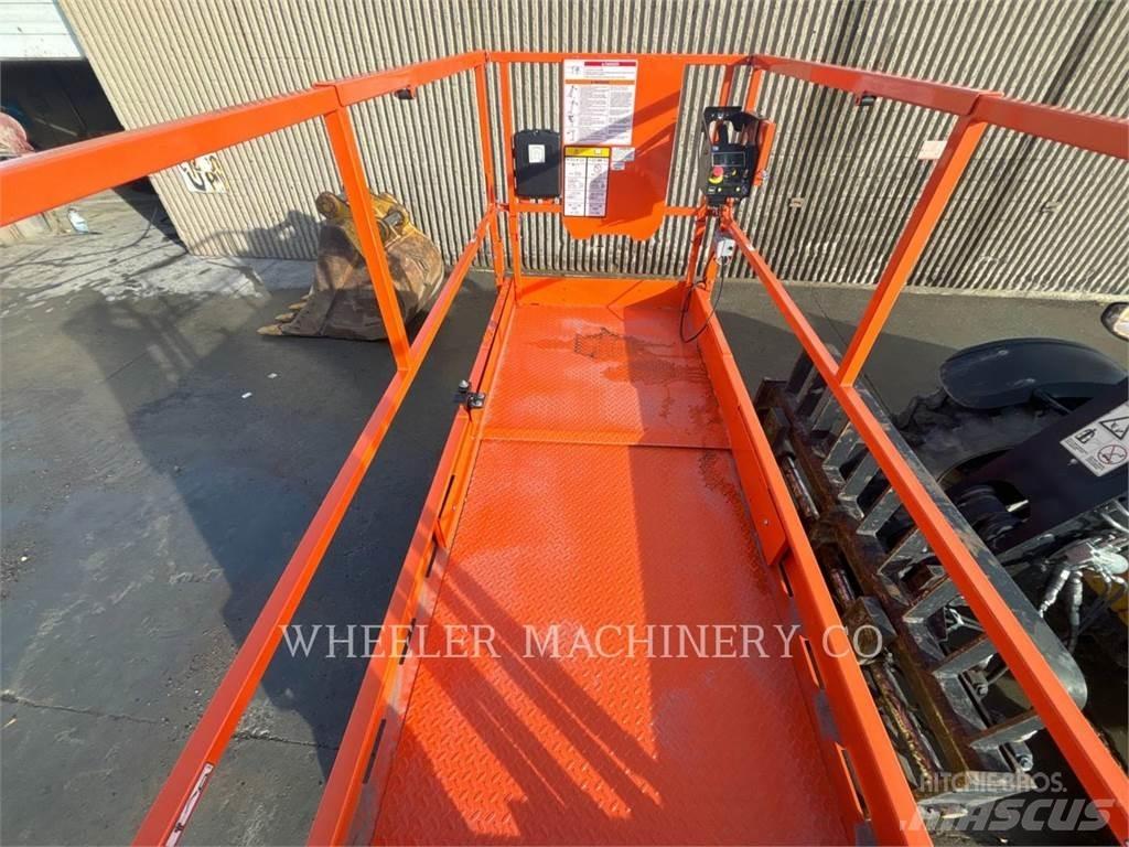 JLG R4045 Žirkliniai keltuvai