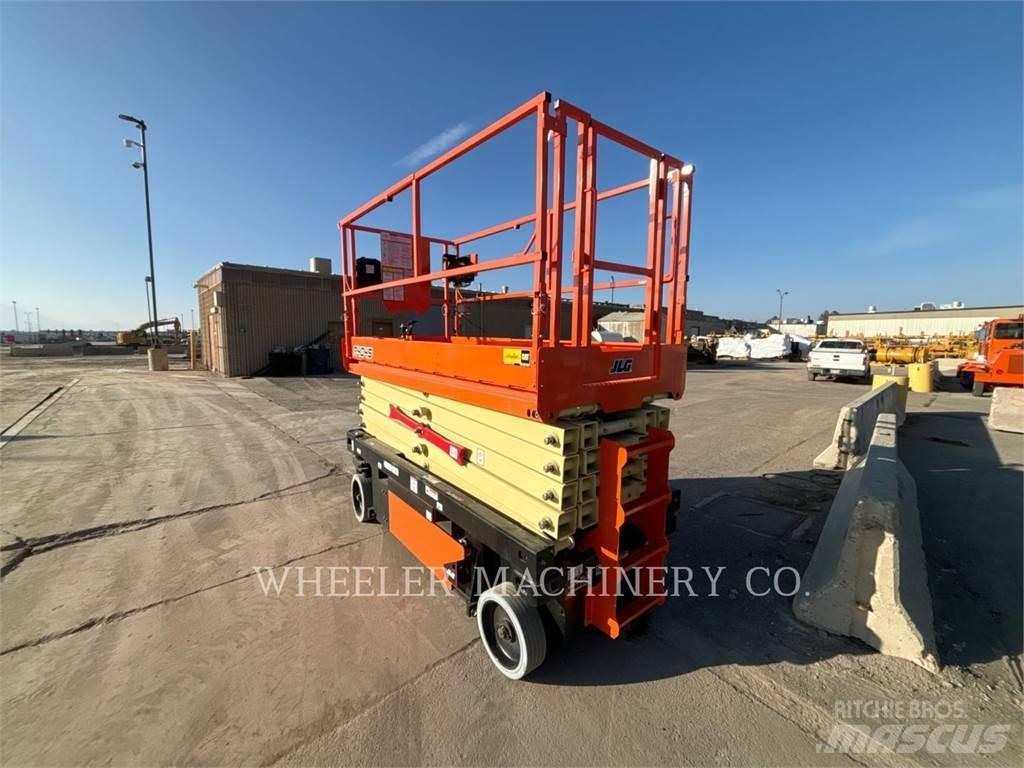 JLG R4045 Žirkliniai keltuvai
