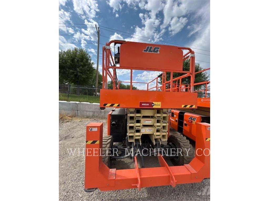 JLG RT4394 Žirkliniai keltuvai