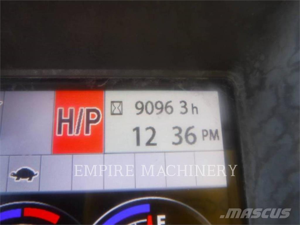 John Deere 135G Vikšriniai ekskavatoriai