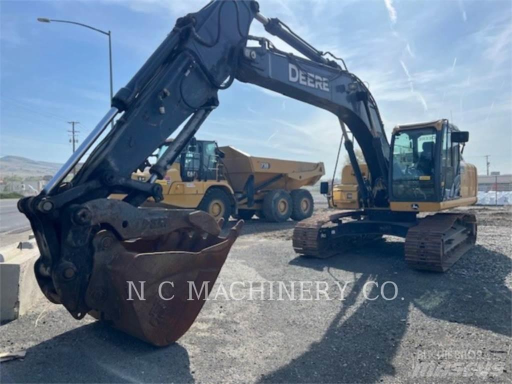 John Deere 210G Vikšriniai ekskavatoriai