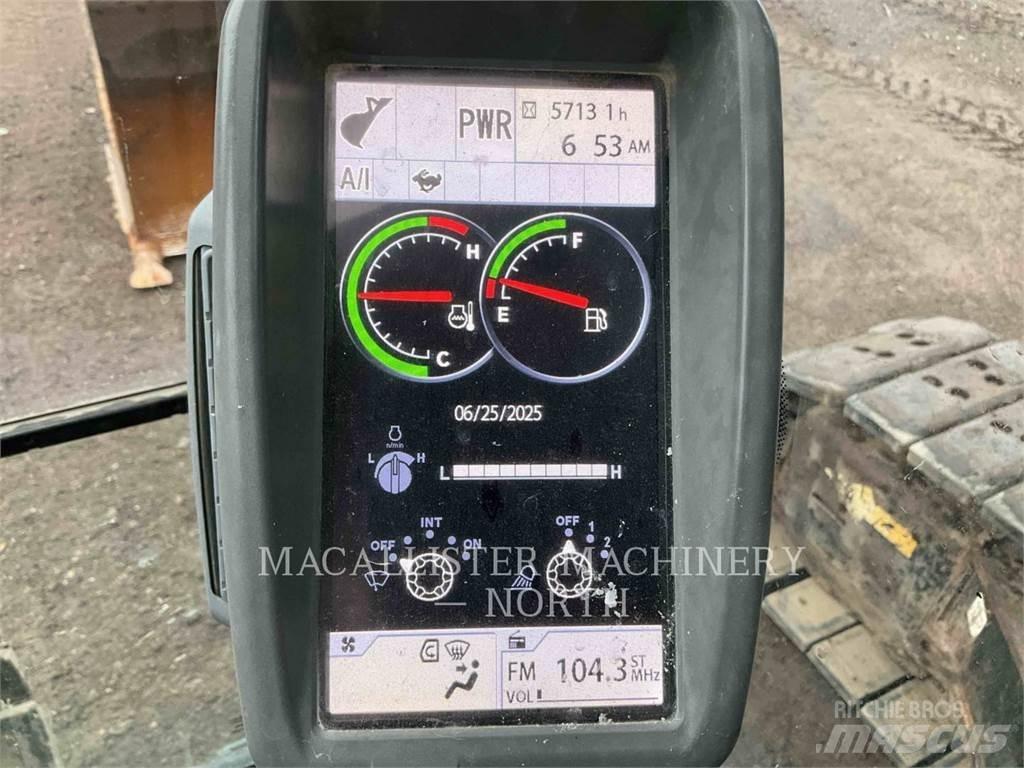 John Deere 210G Vikšriniai ekskavatoriai