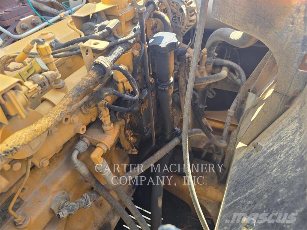 John Deere 210G Vikšriniai ekskavatoriai