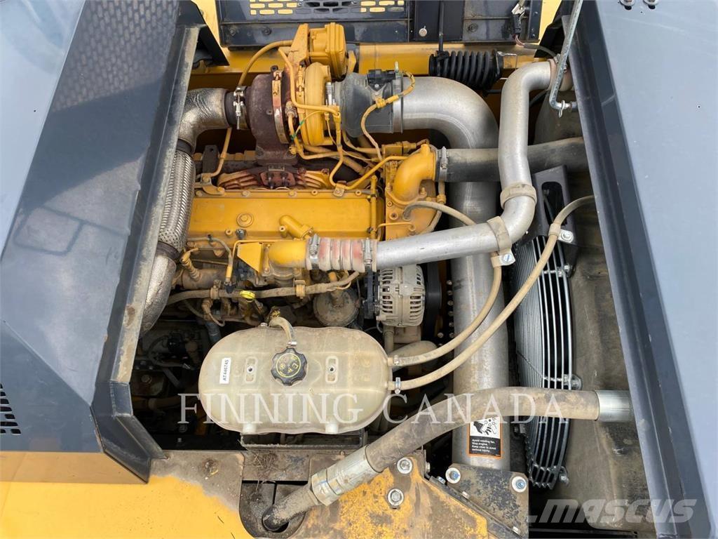 John Deere 210G Vikšriniai ekskavatoriai