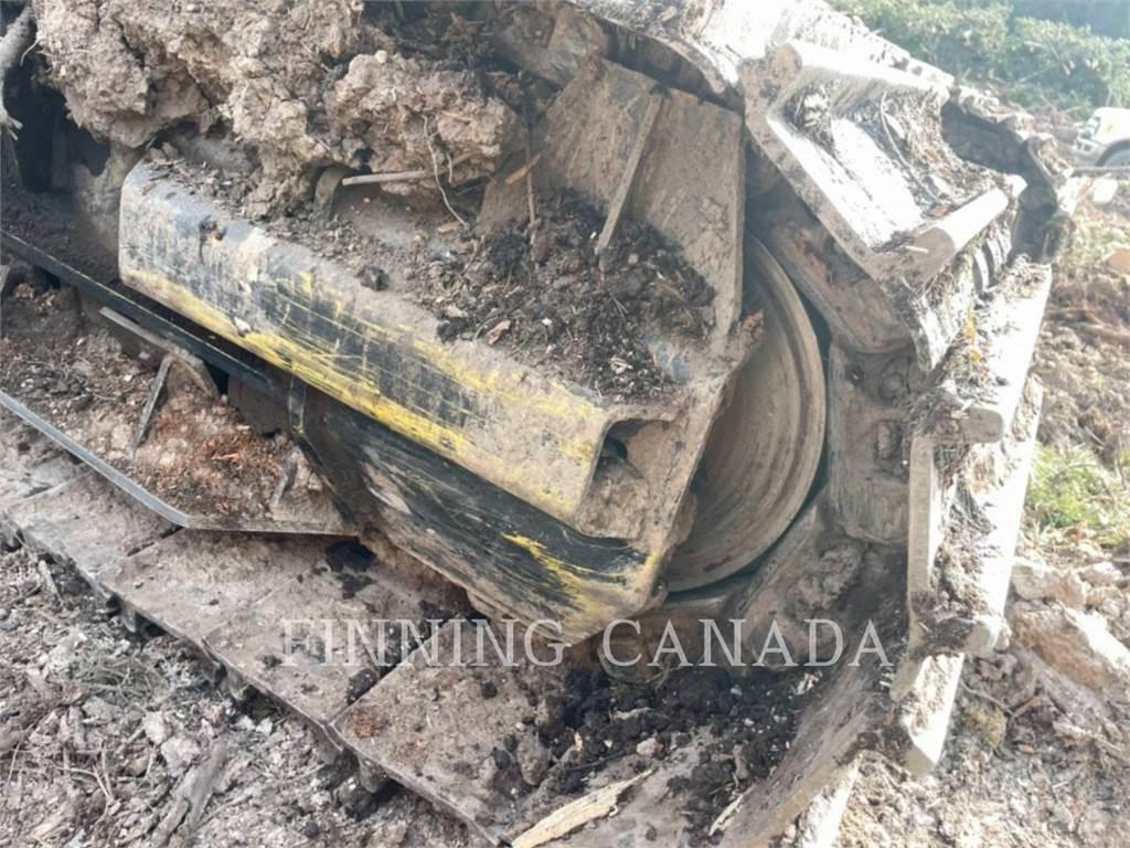 John Deere 2154G Ekskavatoriai