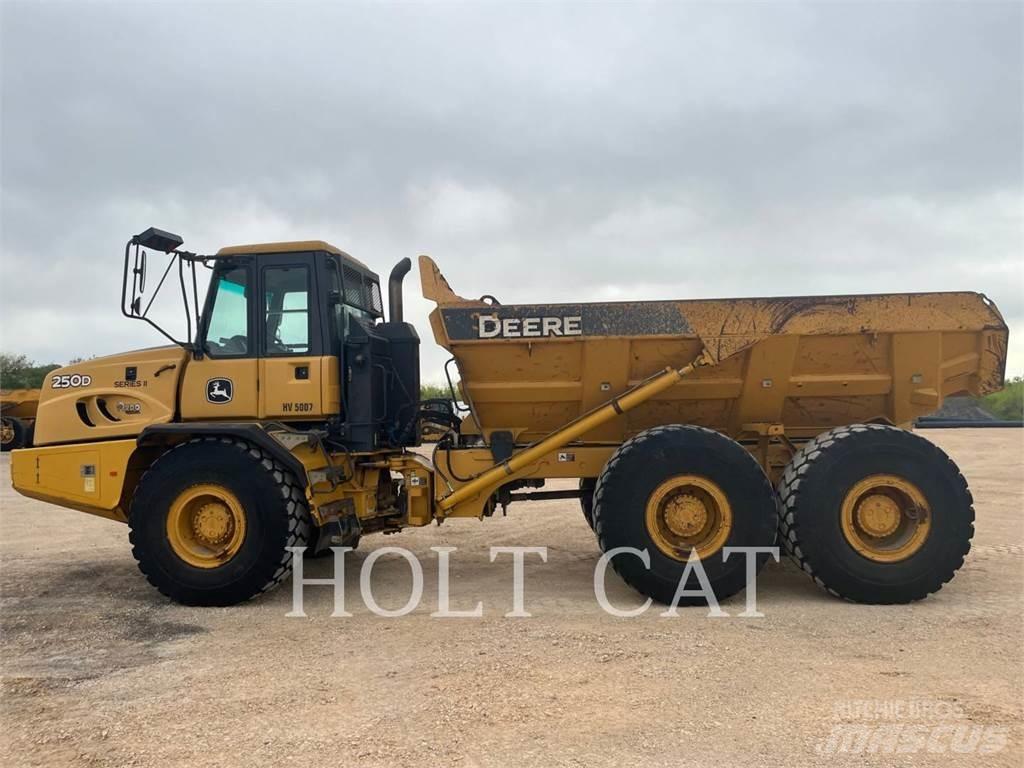 John Deere 250D Karjeriniai savivarčiai