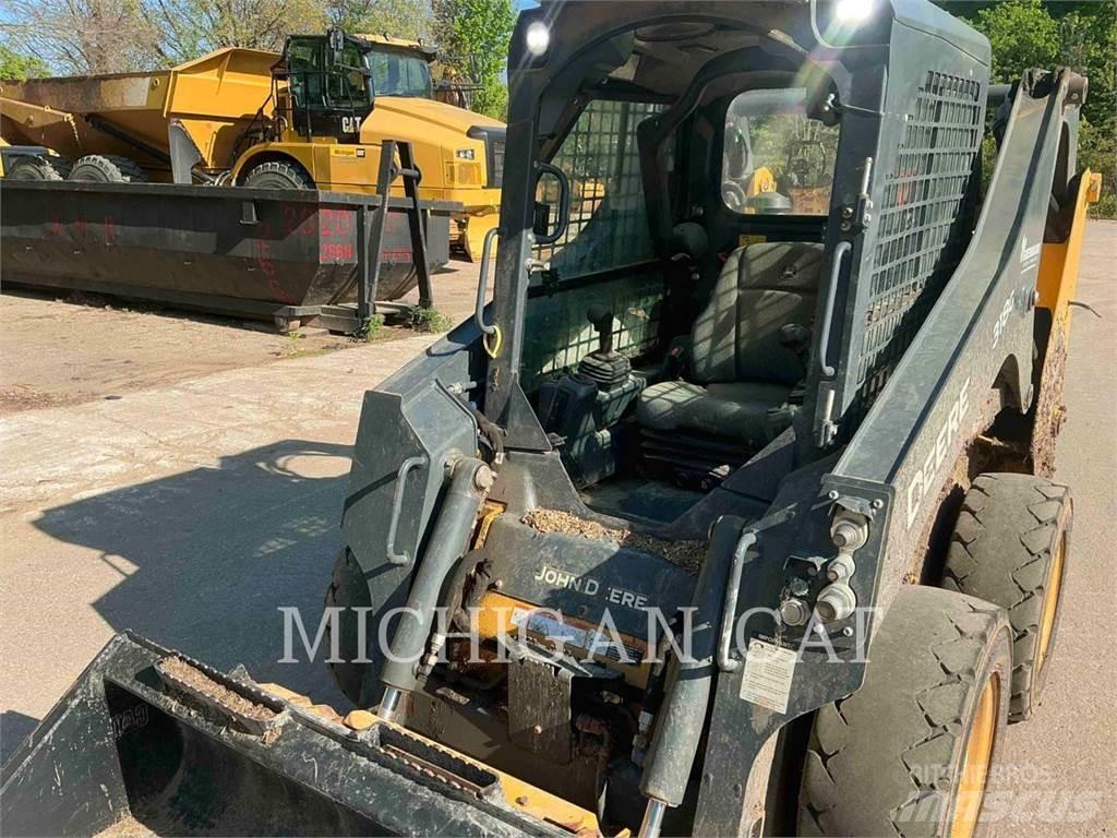 John Deere 318G Krautuvai su šoniniu pasukimu