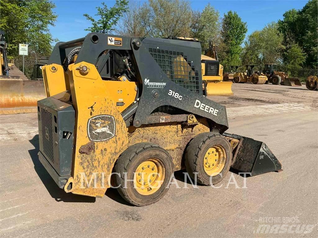 John Deere 318G Krautuvai su šoniniu pasukimu