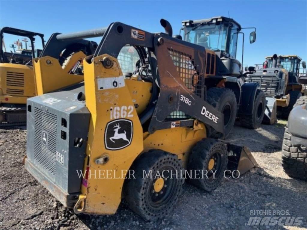 John Deere 318G SSL Krautuvai su šoniniu pasukimu