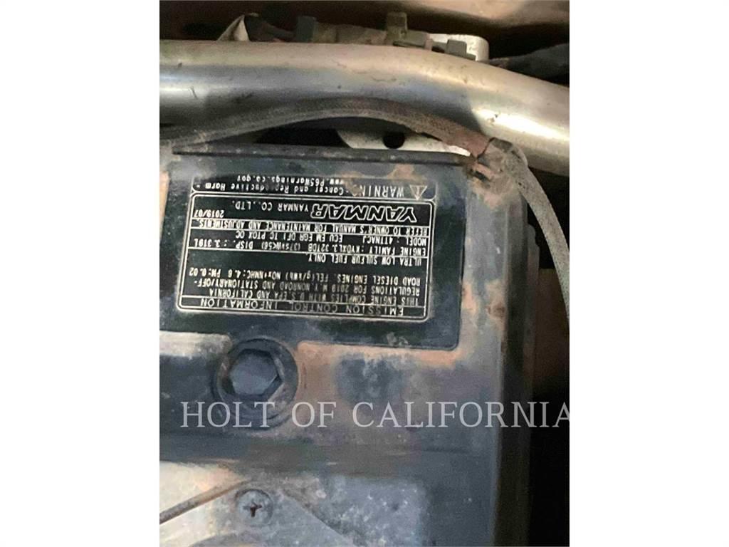 John Deere 324G Krautuvai su šoniniu pasukimu