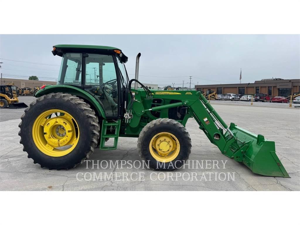 John Deere 6115D Traktoriai