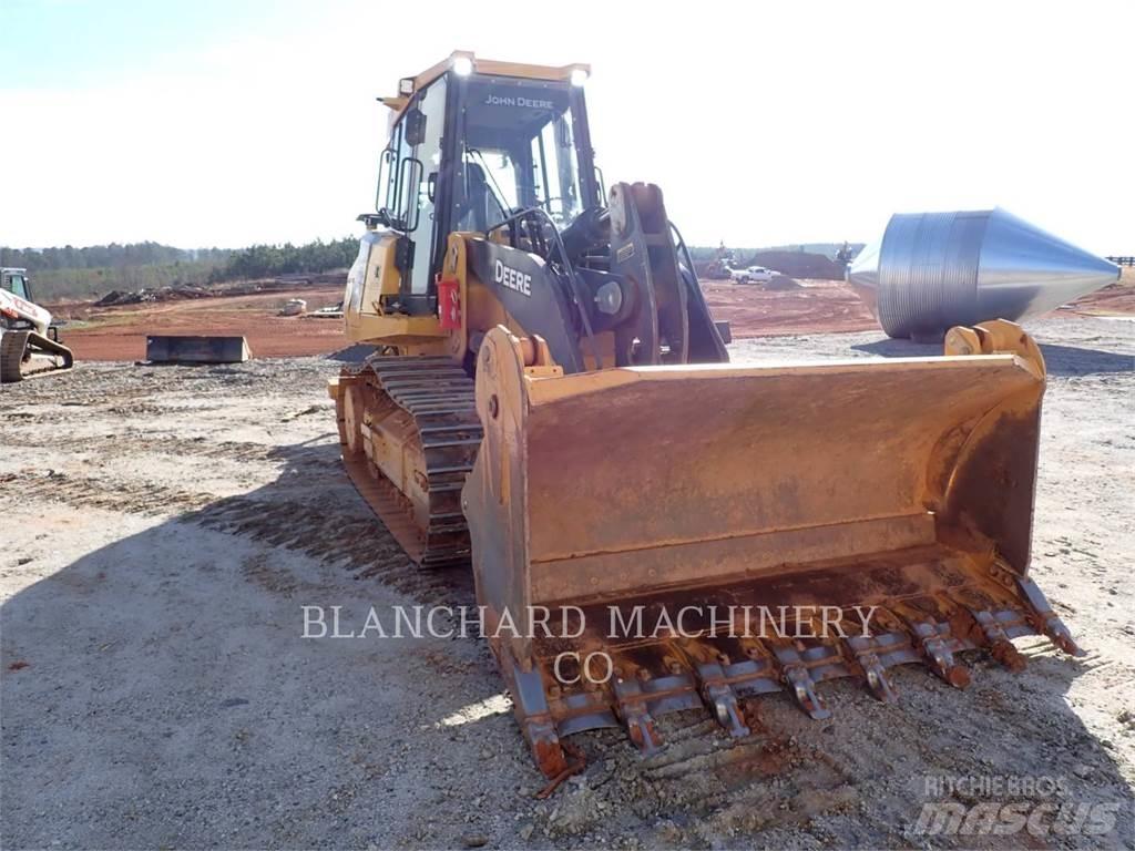 John Deere 655K Vikšriniai krautuvai