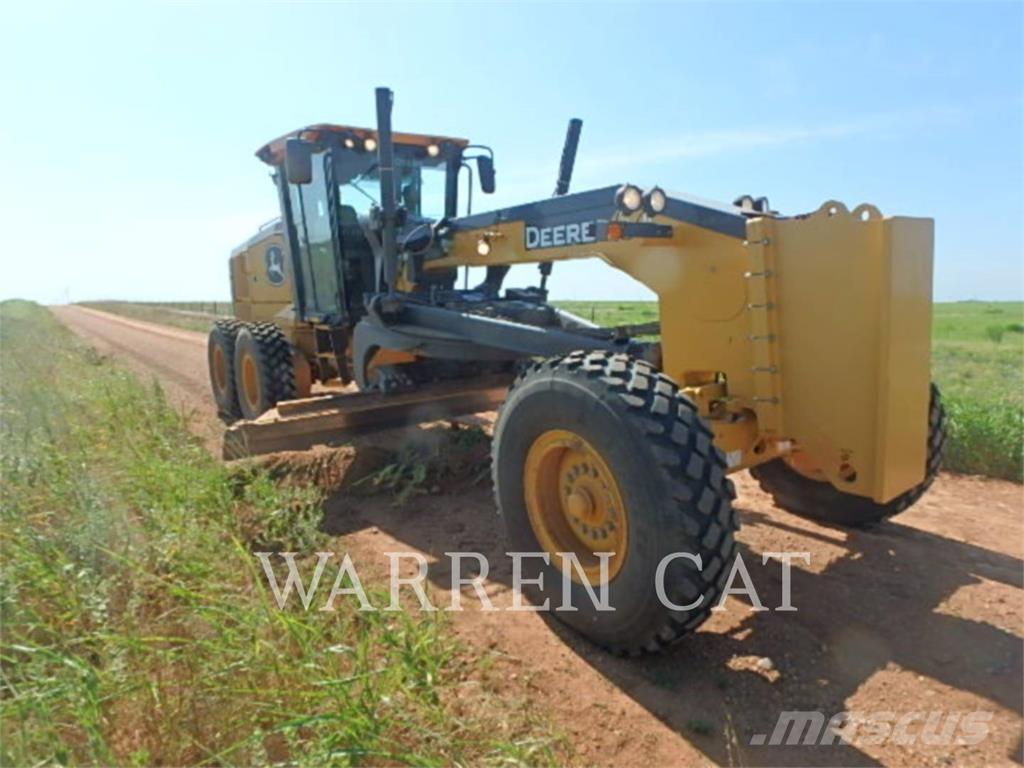 John Deere 670 Greideriai