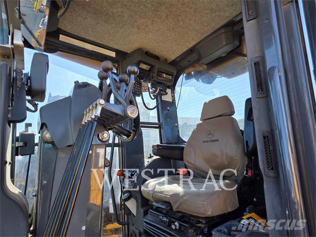 John Deere 670G Greideriai