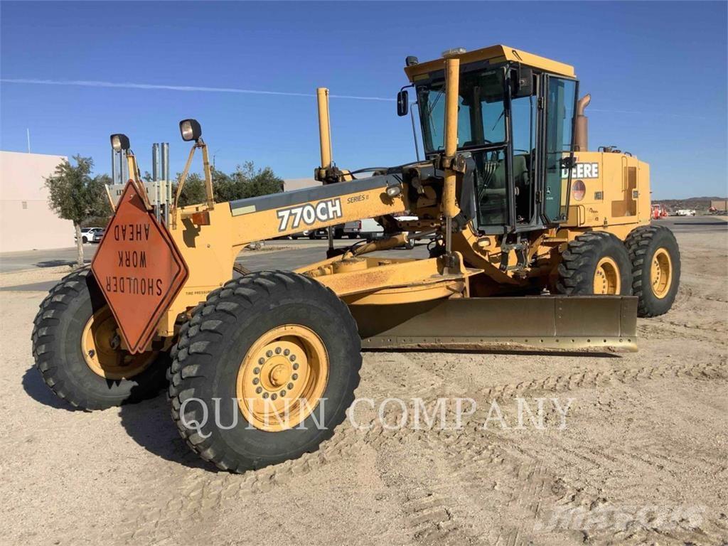 John Deere 770CH Greideriai