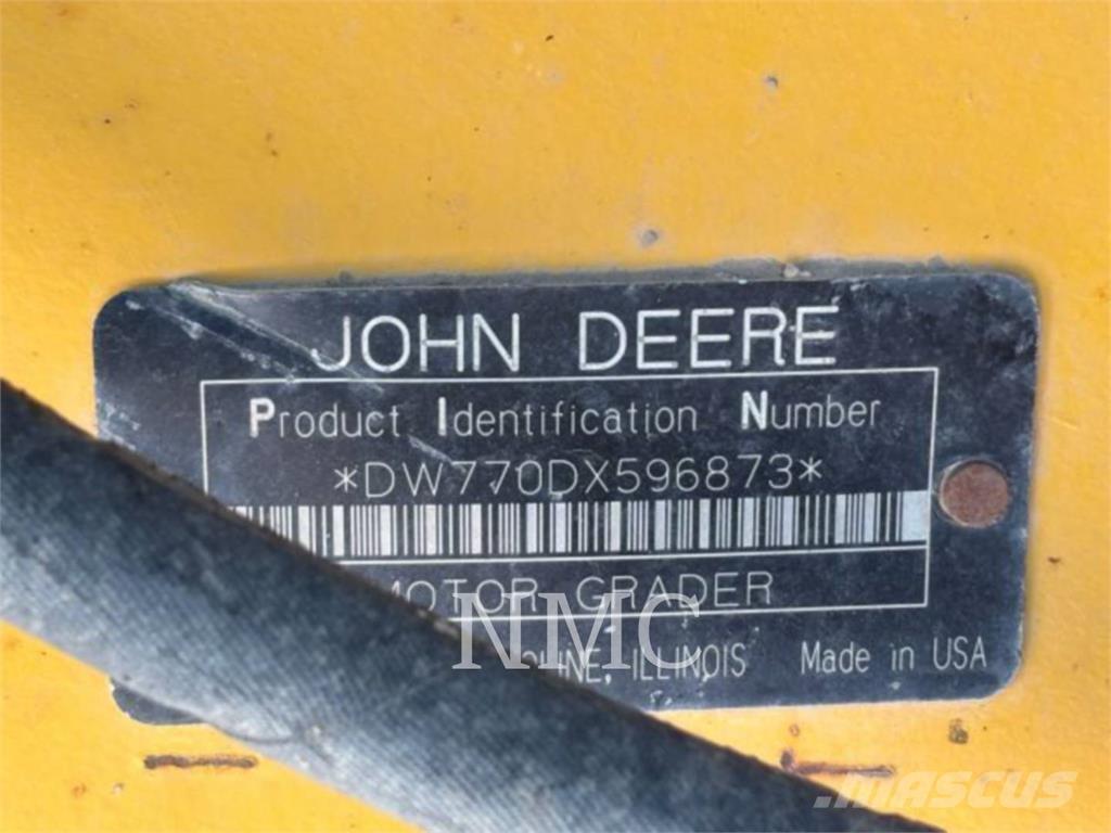 John Deere 770D_JD Greideriai