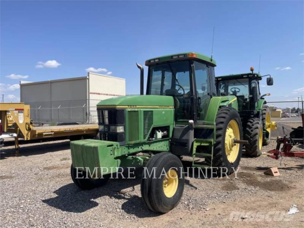 John Deere 7800 Traktoriai
