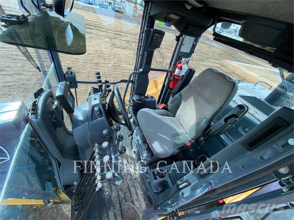 John Deere 870G Greideriai