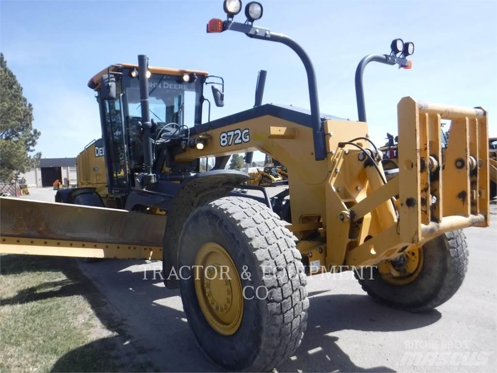 John Deere 872G Greideriai