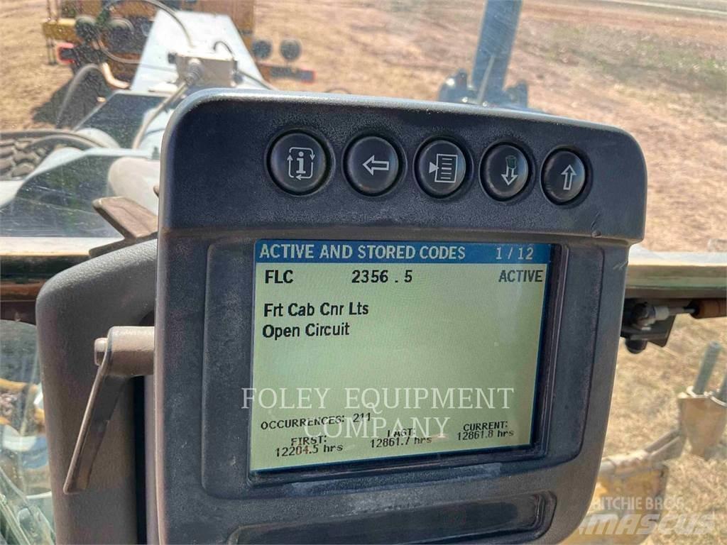 John Deere 872G Greideriai