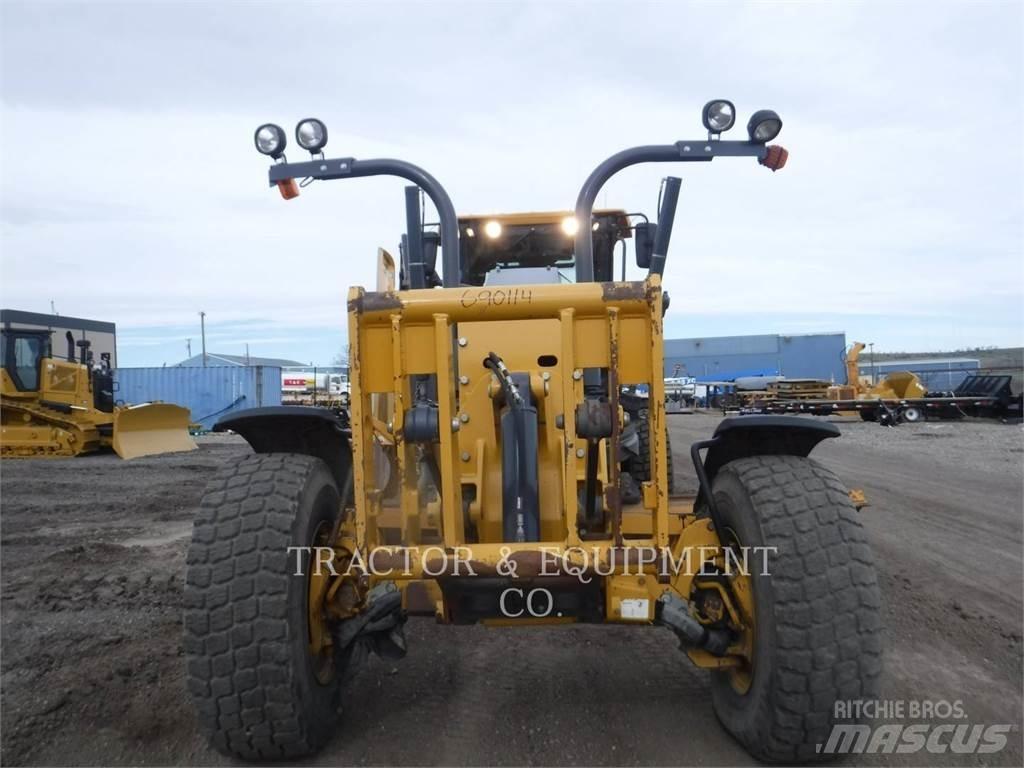 John Deere 872GP Greideriai