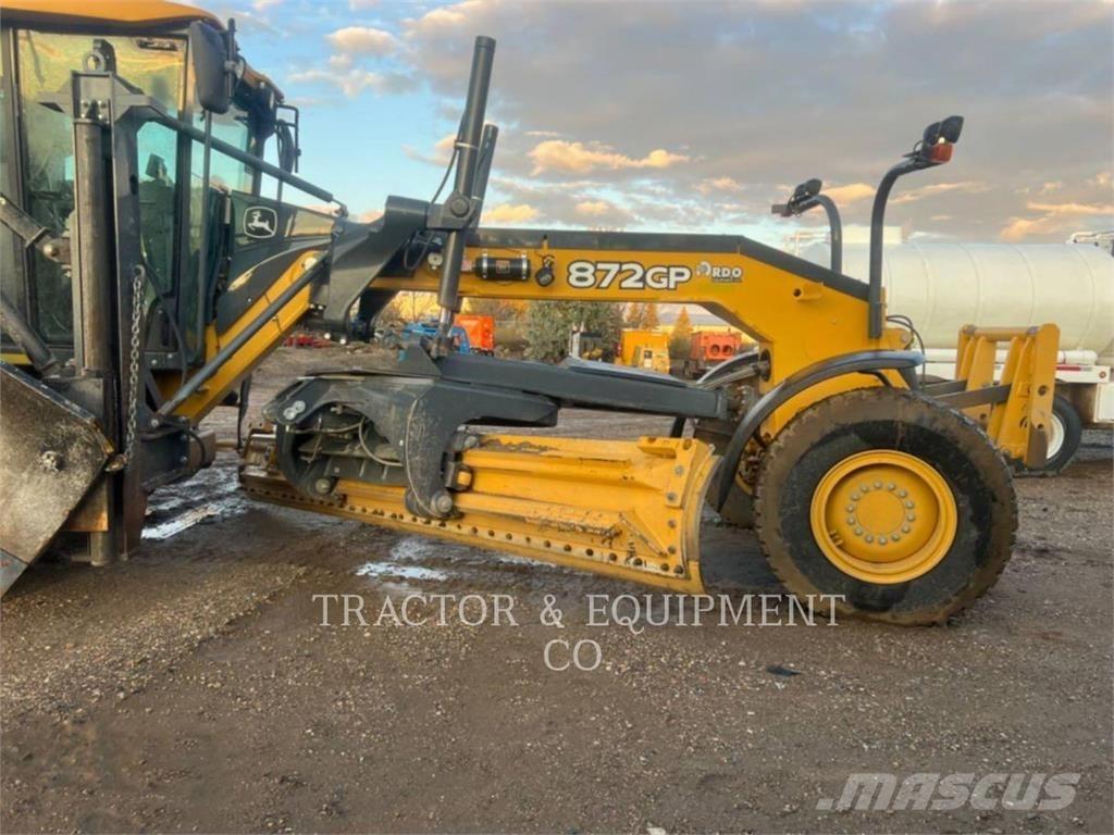 John Deere 872GP Greideriai