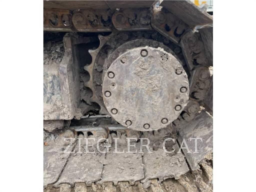 John Deere & CO. 250GLC Vikšriniai ekskavatoriai