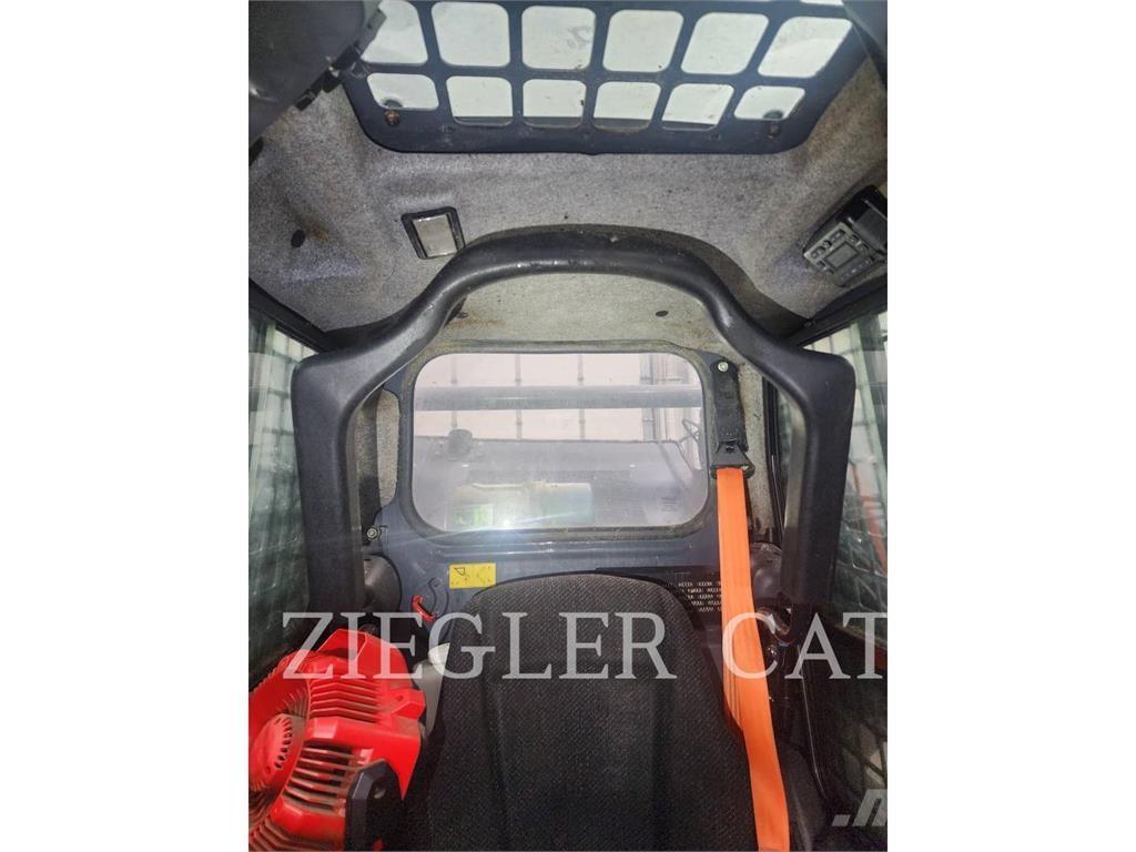 John Deere & CO. 318G Krautuvai su šoniniu pasukimu