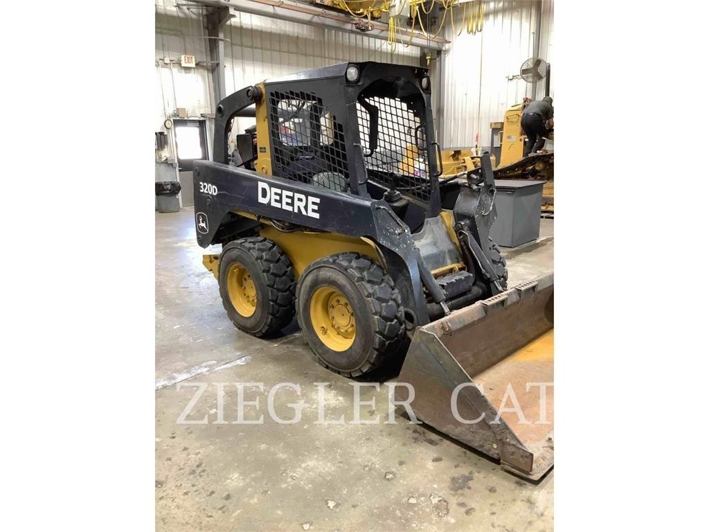 John Deere & CO. 320 D Krautuvai su šoniniu pasukimu