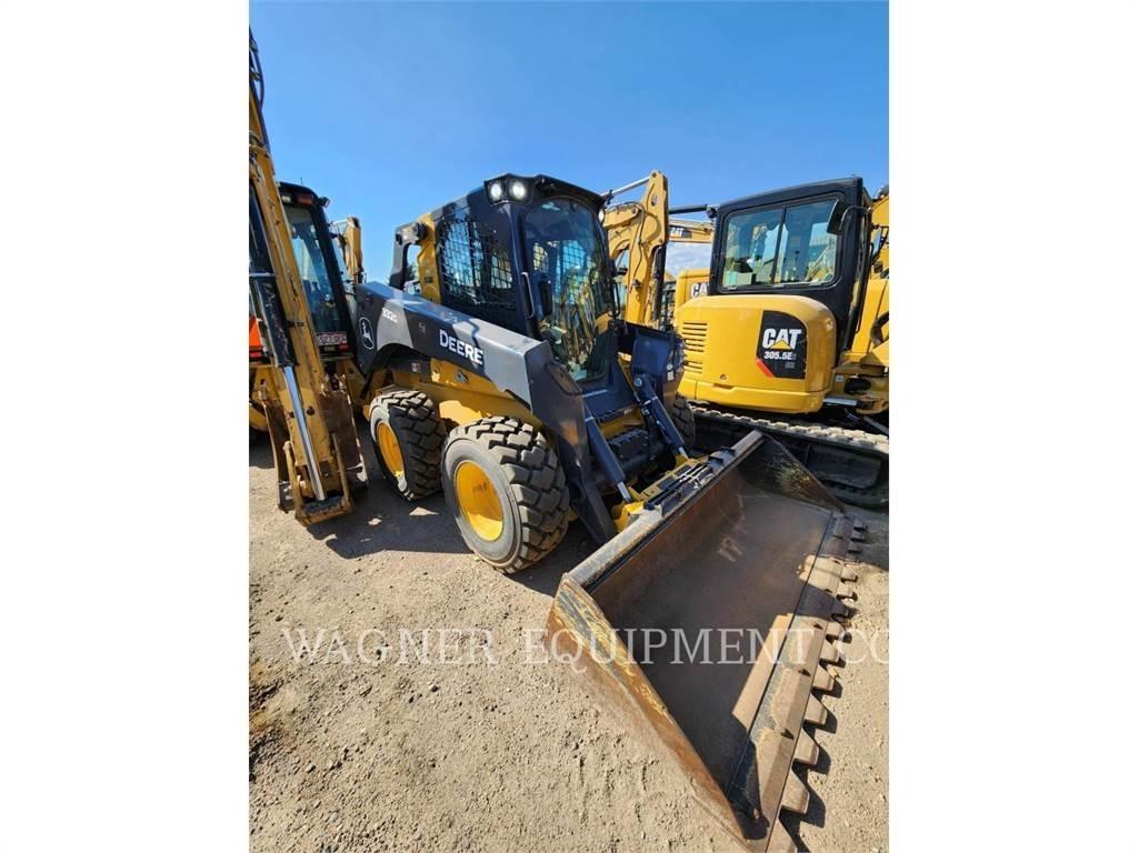 John Deere & CO. 332G Krautuvai su šoniniu pasukimu