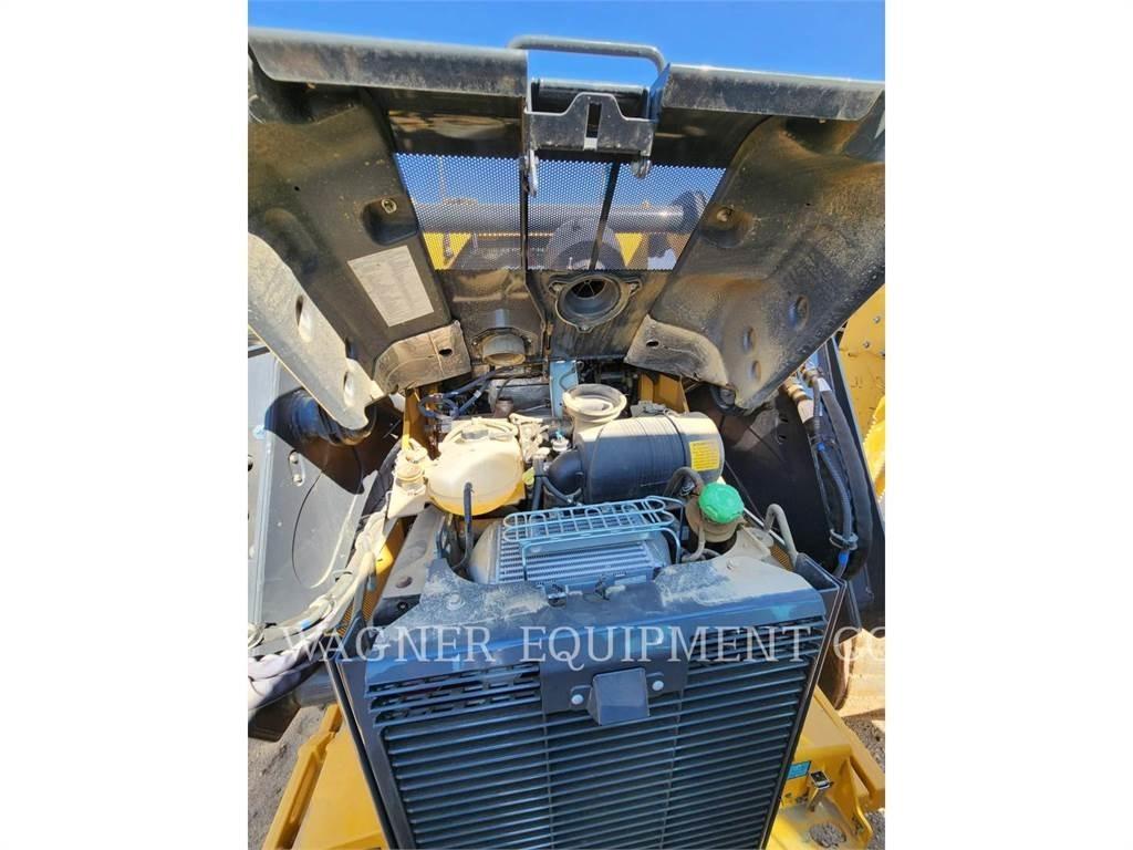 John Deere & CO. 332G Krautuvai su šoniniu pasukimu