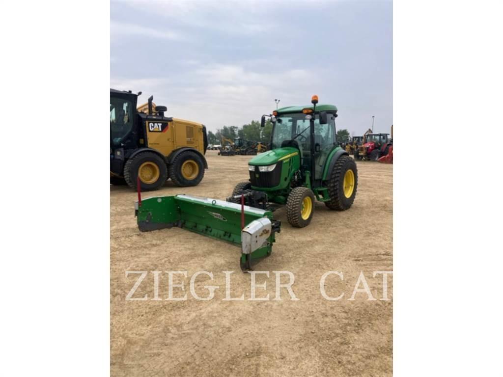 John Deere & CO. 4066R Traktoriai
