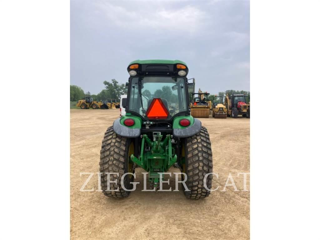 John Deere & CO. 4066R Traktoriai